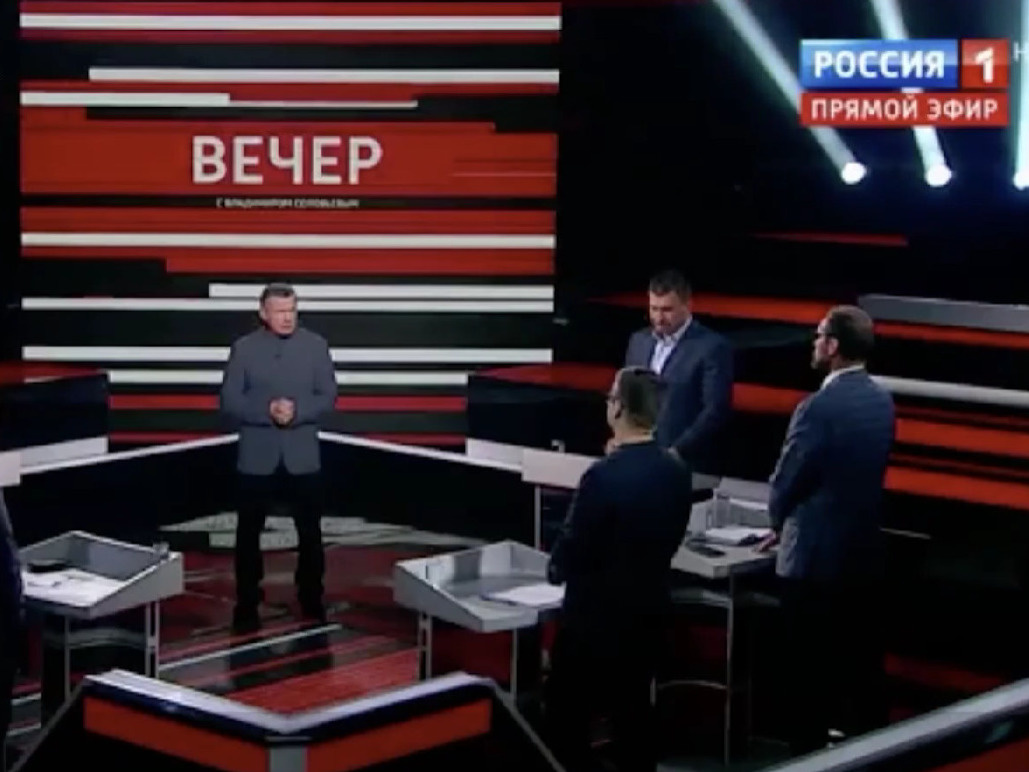 «Паразиты вы все, дорогие мои». Смотрите, в каком ключе на ТВ обсуждали ХАМАС и Израиль