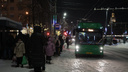 «Полная остановка народу в -25°С»: автобус в Челябинске поменял маршрут из-за нечищенной дороги