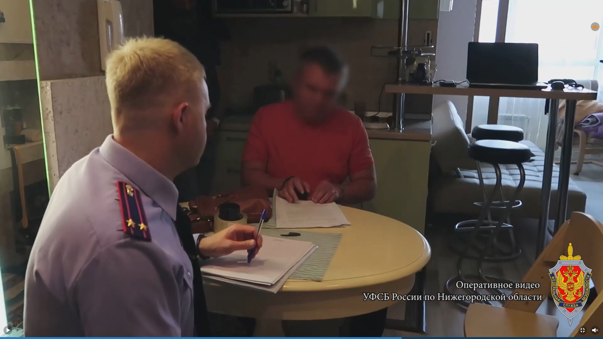 Нижегородское УФСБ задержало главу тыла транспортной полиции: его подозревают в махинациях. Оперативное видео