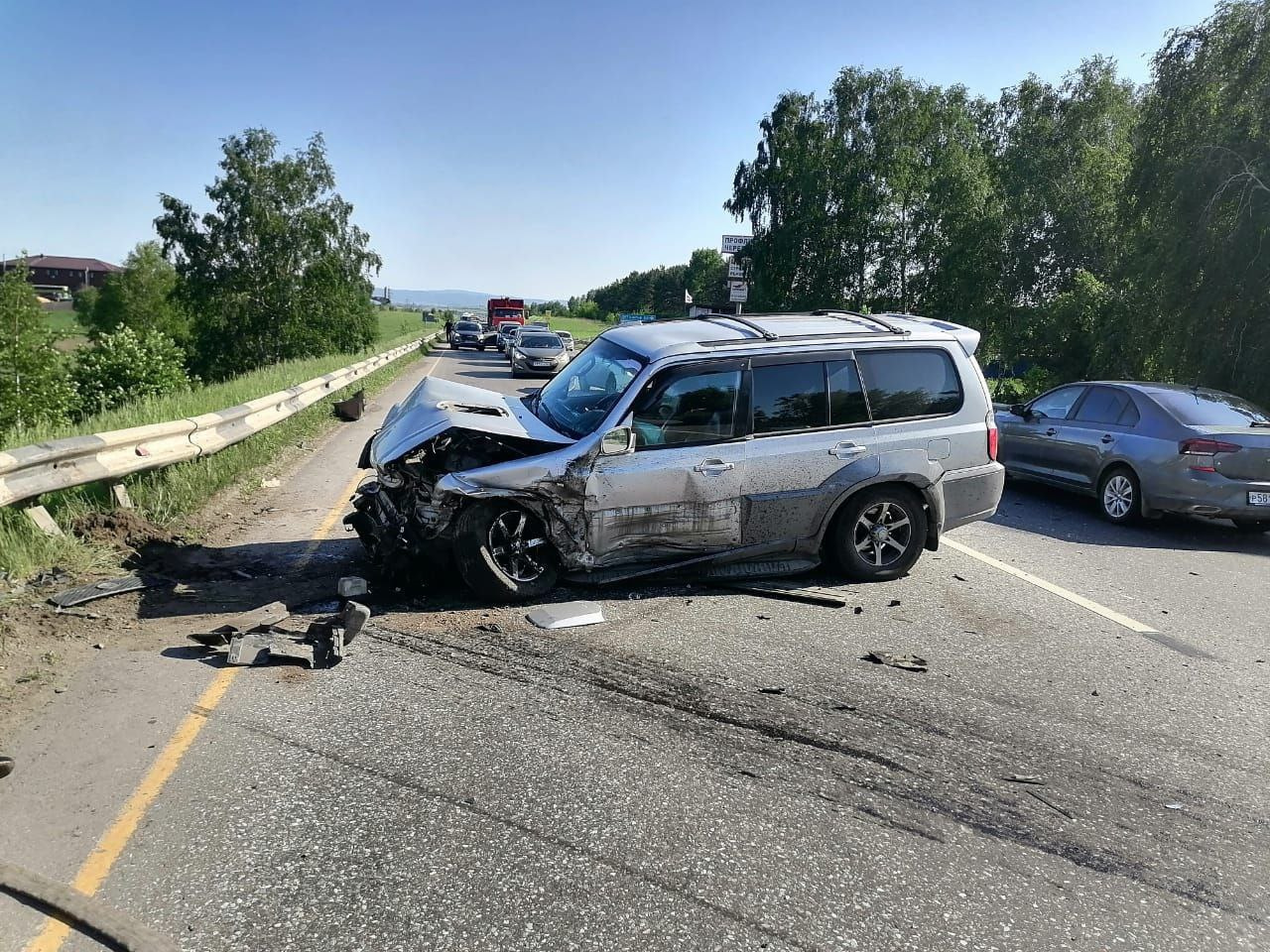 Водители большегрузов. Авария на трассе красноярск. Дтп в красноярском районе. Авария на трассе сростки 11 июня 2023. Происшествия красноярске и крае сегодня.