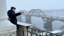 «Вот это коллапс»: мэр Рыбинска забрался на колокольню, чтобы оценить пробку из-за перекрытого моста