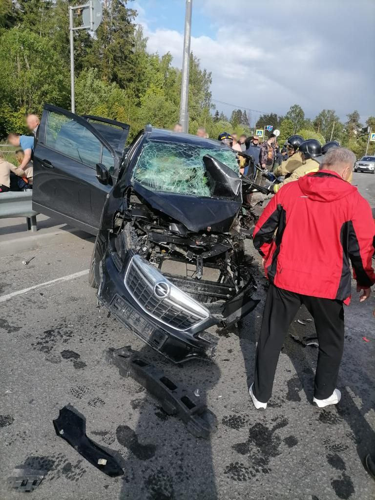 ДТП под Выборгом 5 июня, пострадавшие, что известно - 6 июня 2023 -  ФОНТАНКА.ру