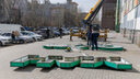 Сбросили огромные буквы вниз: в Волгограде демонтируют вывеску самого большого МАНа
