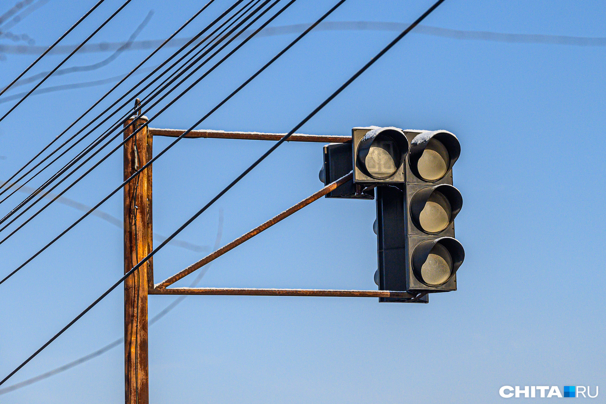 Светофоры почти два дня не будут работать на перекрестках в центре Читы