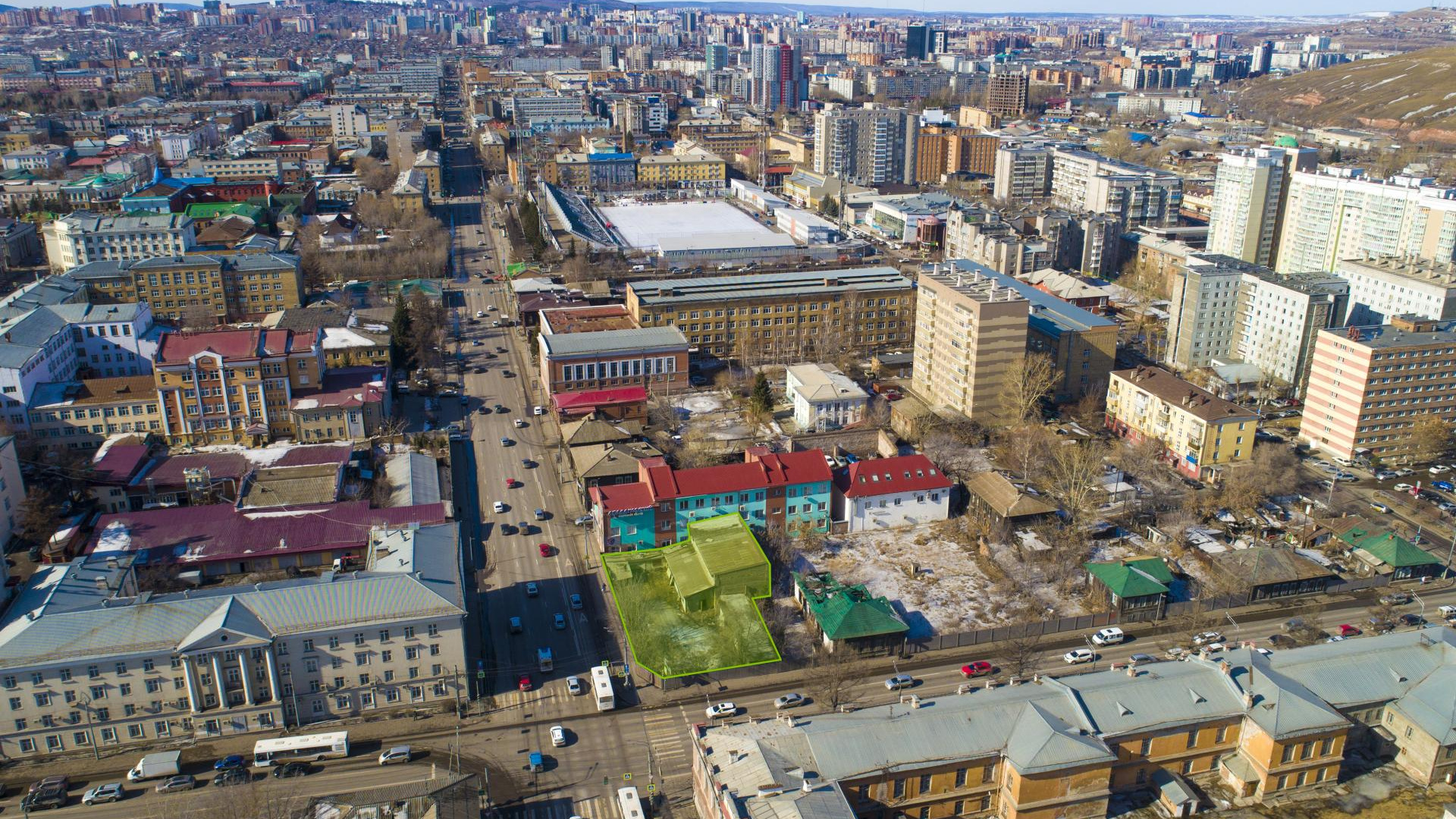 Строительный гигант не смог купить федеральный участок в самом центре Красноярска. Кто им теперь владеет?