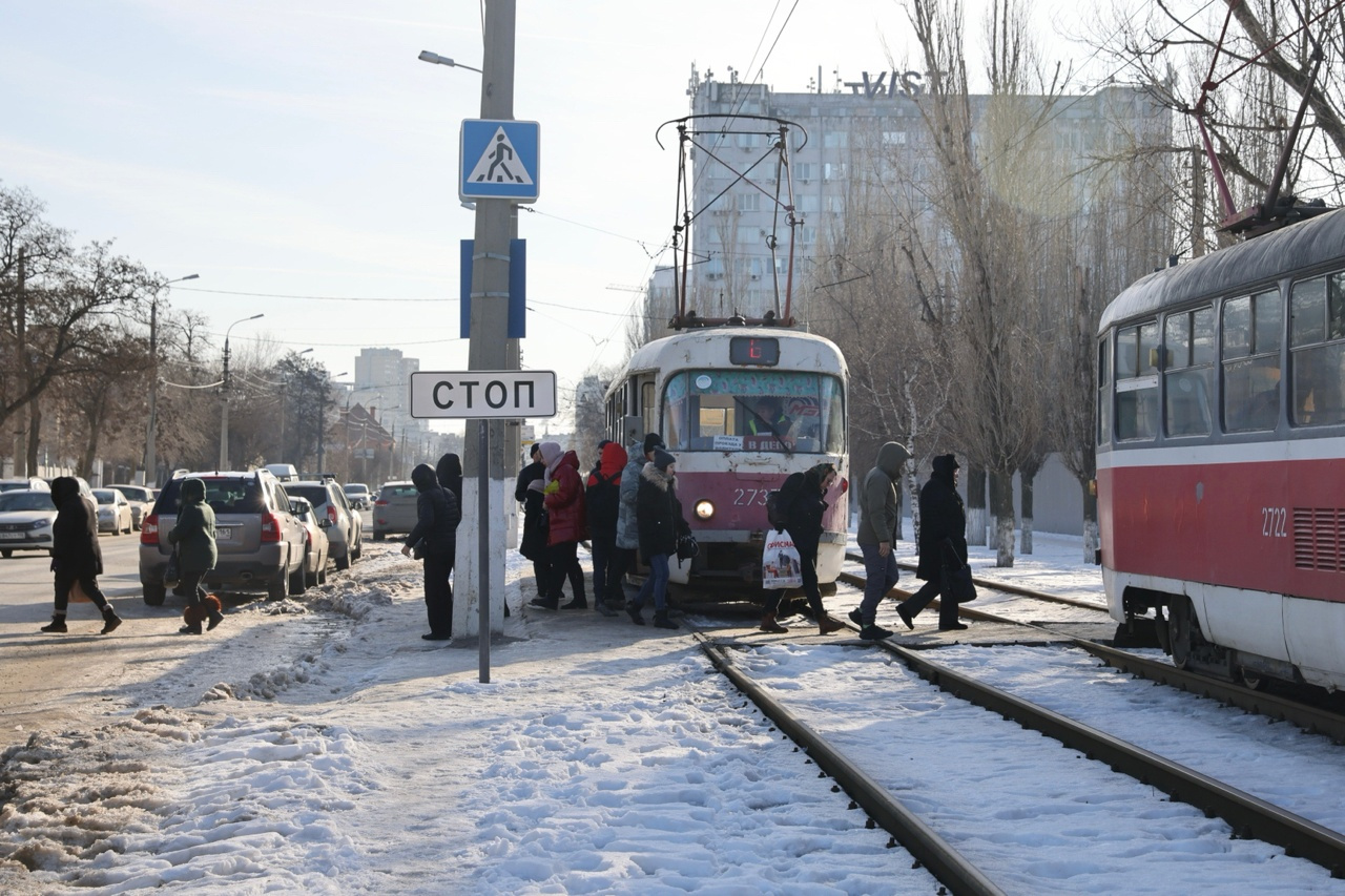 Авария в красноармейском районе волгограда. Волгоград взрыв. Российские пятиэтажки. Что произошло в волгограде. Дтп кировский район волгоград.