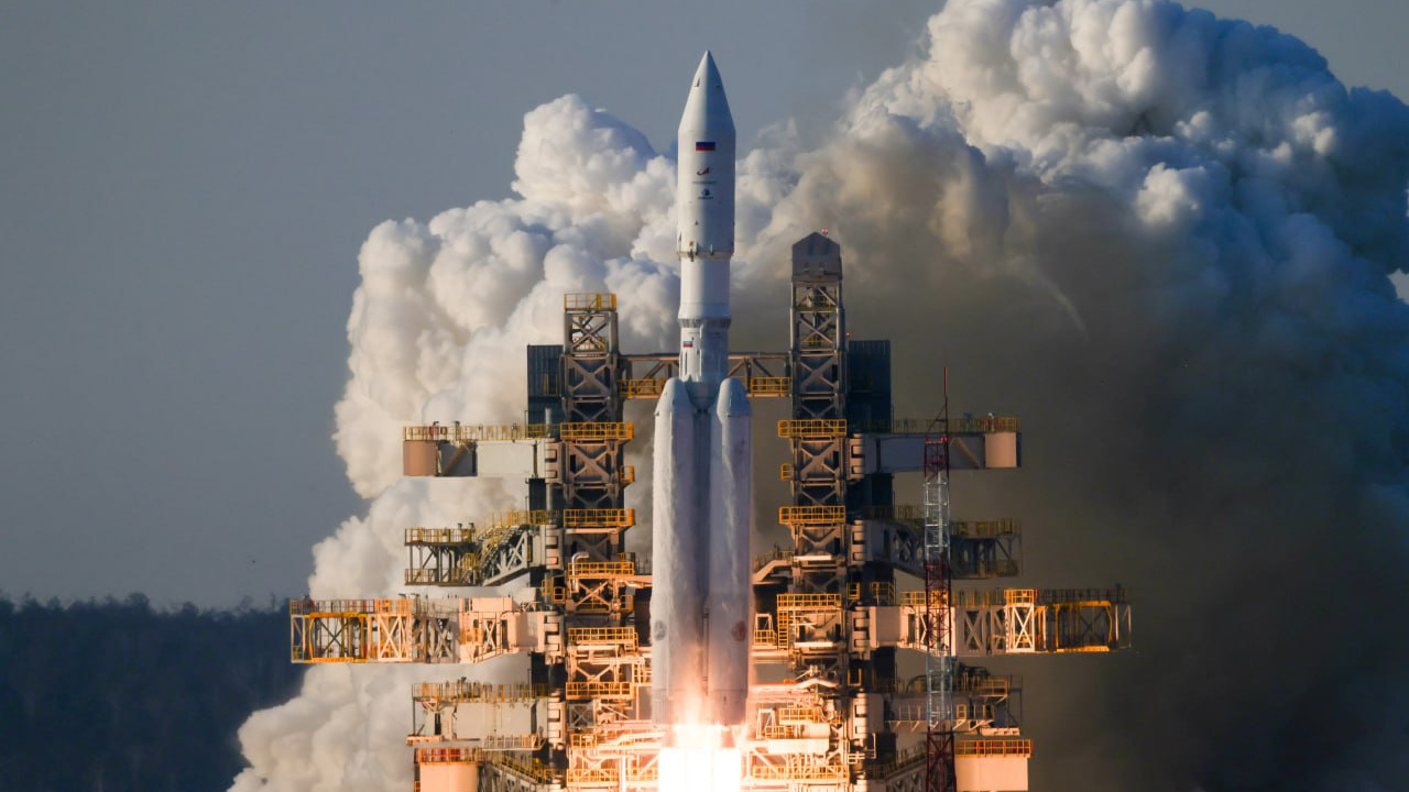 «Ангару» запустили в космос. Тяжелая ракета впервые стартовала с космодрома Восточный