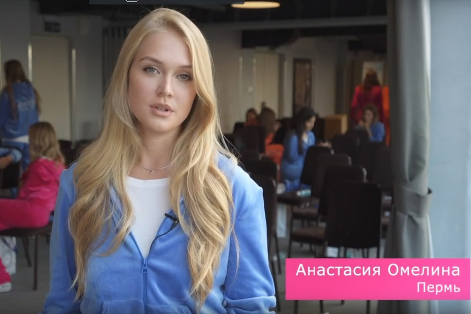 Настя попала в сюжет о подготовке к «Мисс Россия — 2023». Это кадр из первого ролика о конкурсе