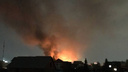 Частные дома загорелись в Ленинском районе в Новосибирске