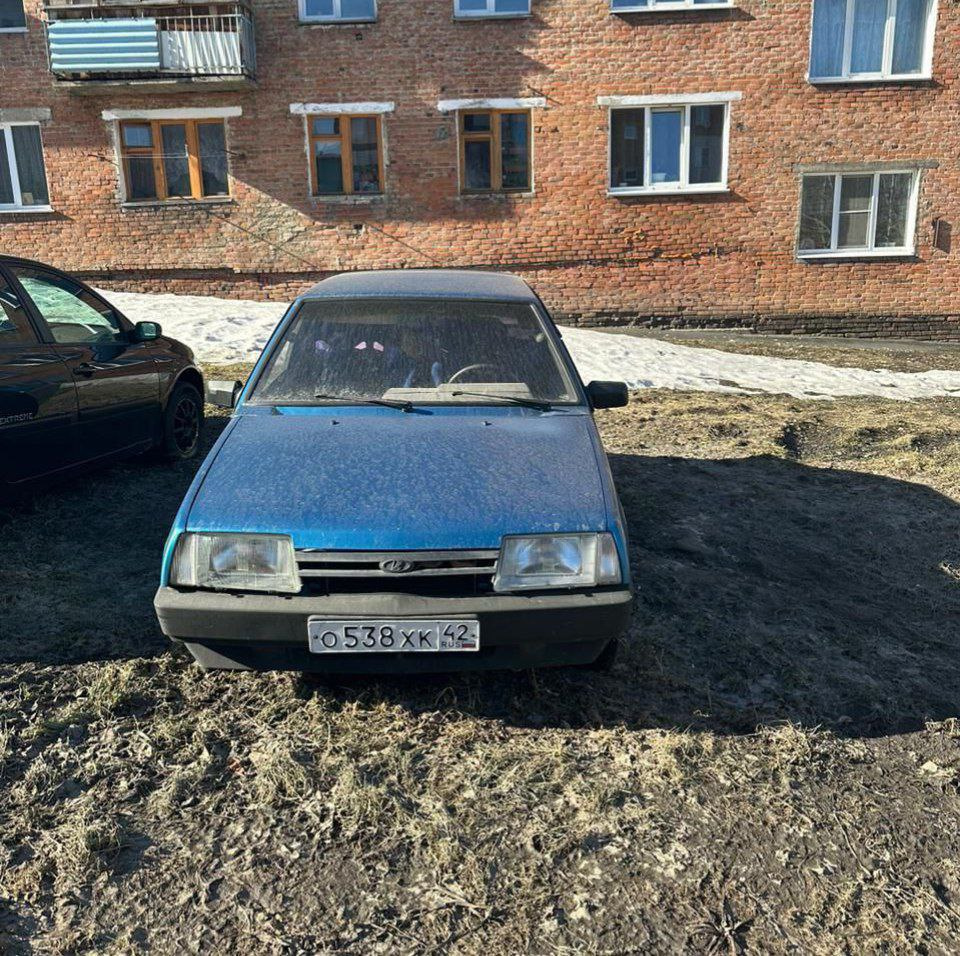 Власти Кемерова начали борьбу с нелегальными парковками. Узнали, где искать эвакуированное авто
