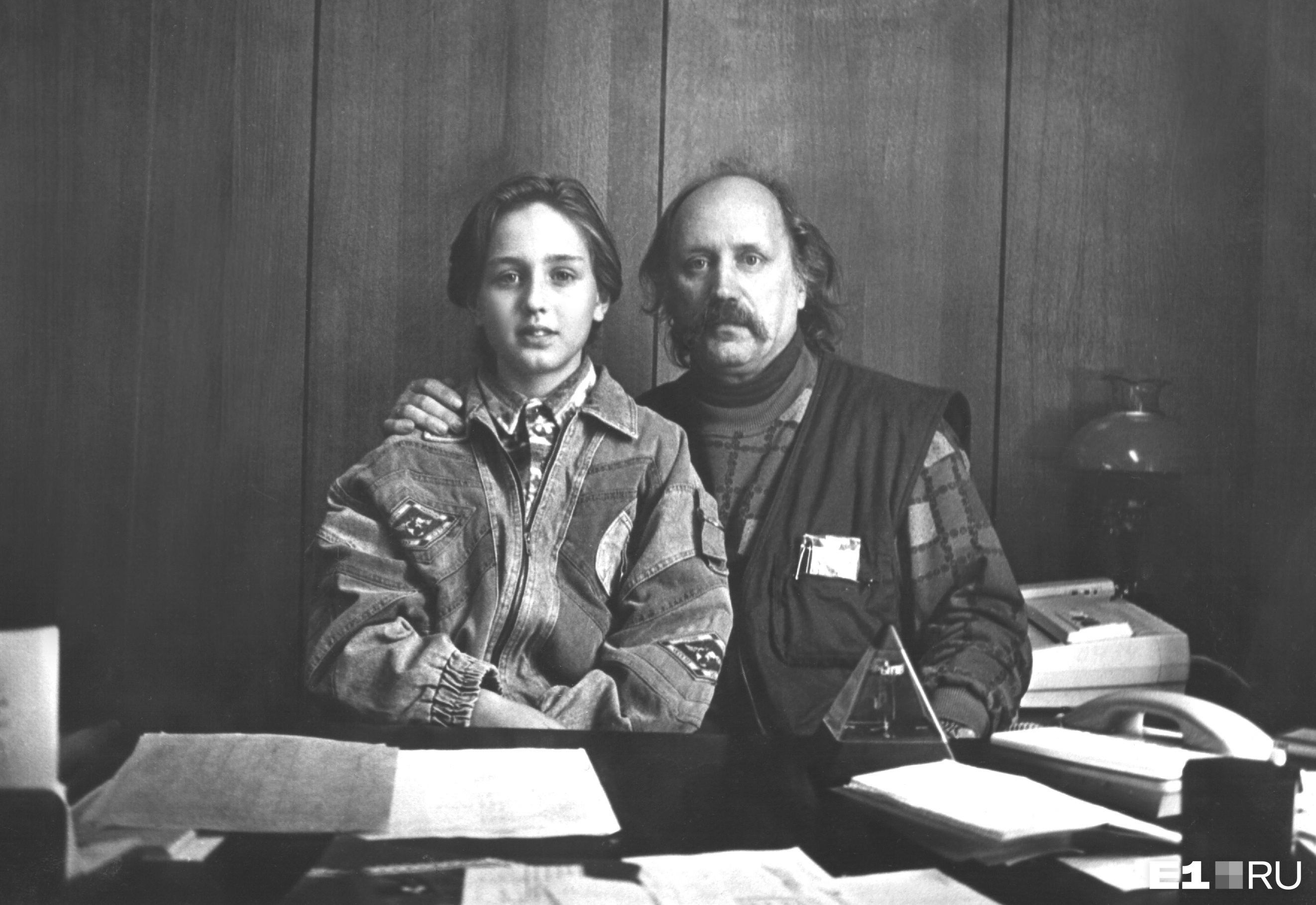 Владимир Мулявин с сыном Валерием. Минск, 1990-е годы