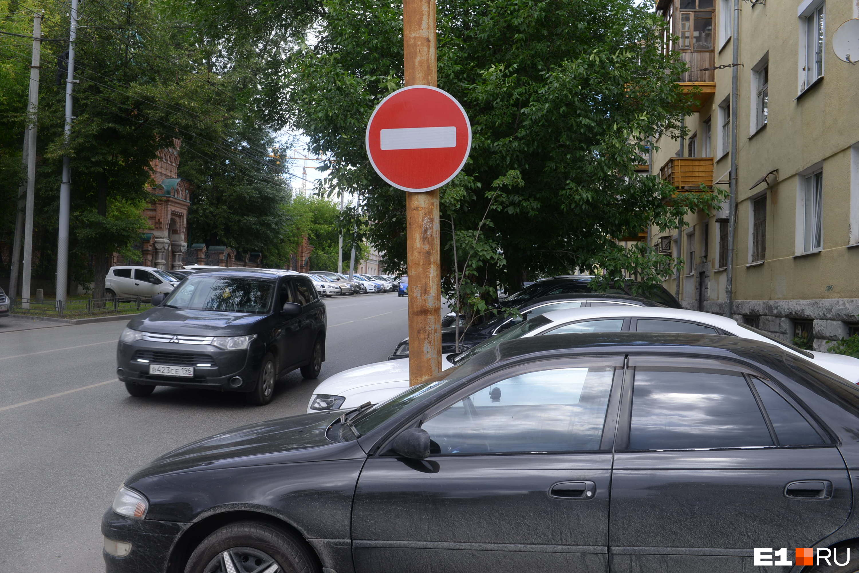 В центре Екатеринбурга на месяц перекроют улицу Бажова: карта