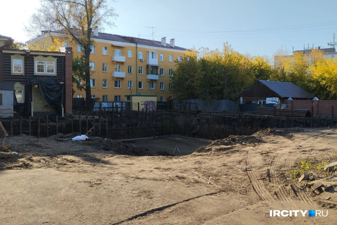Площадка, где ведется строительство Площадка, где ведется строительство