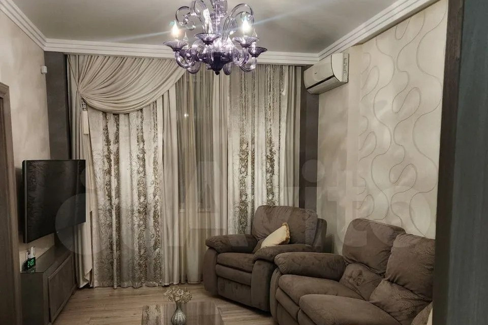 Кемеровчане продают шикарную пятикомнатную квартиру с дизайнерским ремонтом и сауной — квадратный метр стоит 149 тысяч рублей