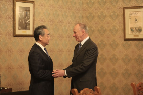 Патрушев и главный дипломат КНР Ван И договорились «противостоять всем формам запугивания»