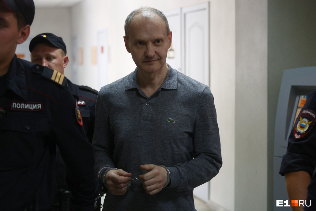 Умер бывший глава полиции Екатеринбурга Игорь Трифонов. Он был осужден за взятку