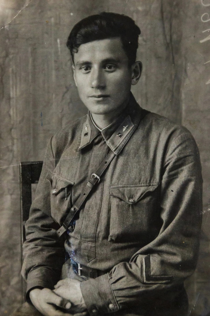 Таким 27-летний Виктор Маслянцев ушел на фронт Таким 27-летний Виктор Маслянцев ушел на фронт