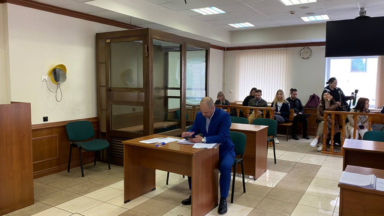 Блиновская, не заплатившая почти миллиард рублей налогов, не явилась в суд по своему делу. Рассказываем почему