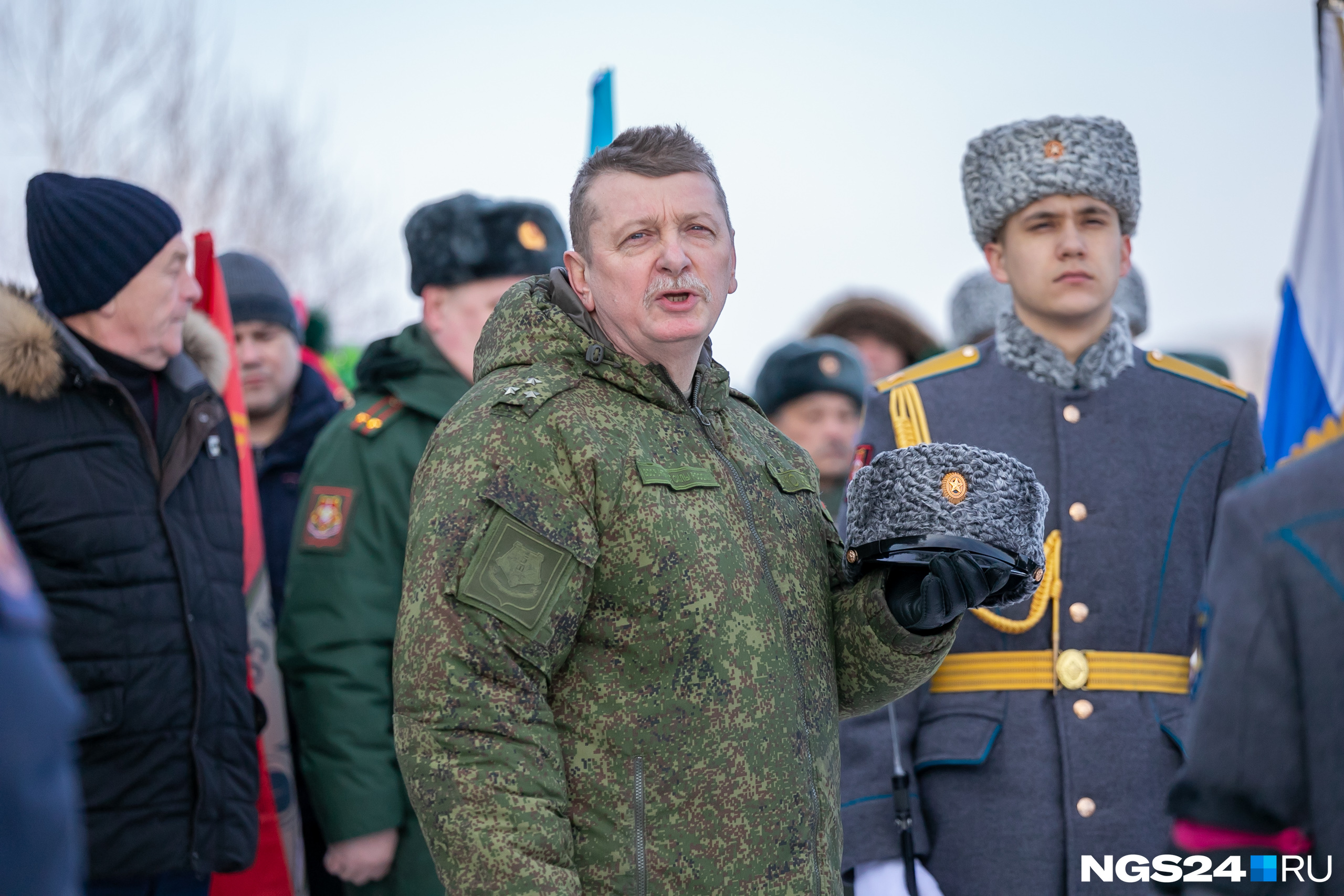Краевой военком Андрей Лысенко выступил с патриотической, воодушевляющей речью Краевой военком Андрей Лысенко выступил с патриотической, воодушевляющей речью