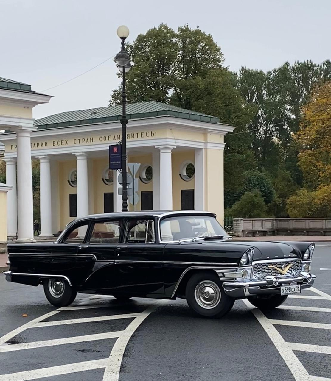 Ретроавтомобили в Петербурге: показываем удивительную коллекцию Михаила  Полковникова - 31 марта 2024 - ФОНТАНКА.ру