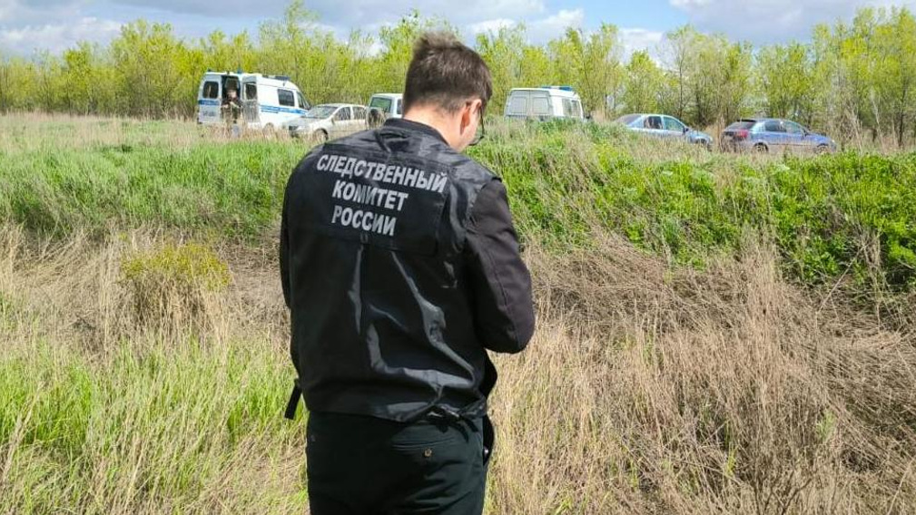 Задержан сожитель: в Новотроицке за ледовым дворцом обнаружили расчлененное тело женщины