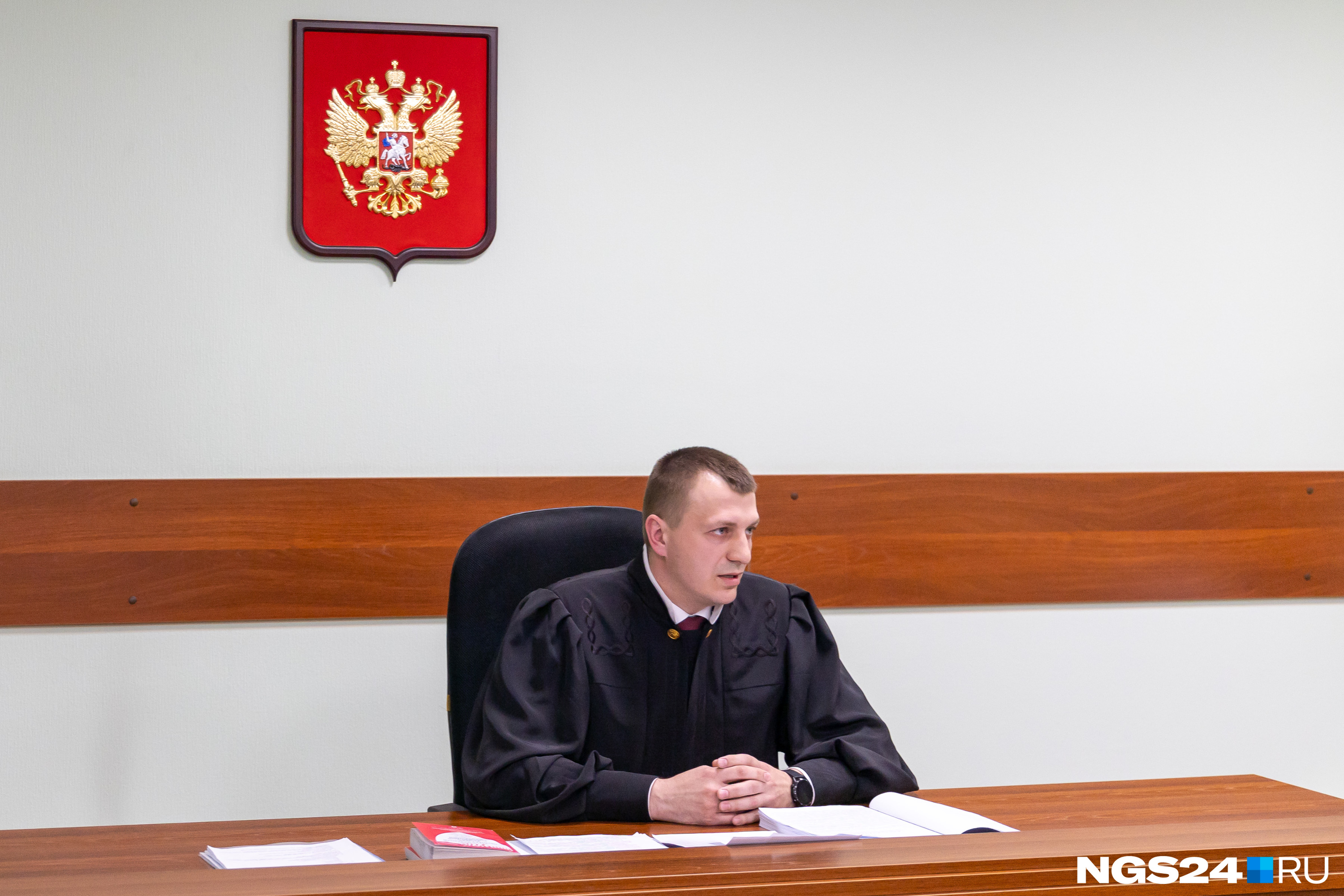 Судья Станислав Бузук впустит прессу обратно лишь на оглашение своего решения о мере пресечения Владимиру Егорову Судья Станислав Бузук впустит прессу обратно лишь на оглашение своего решения о мере пресечения Владимиру Егорову