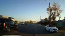 В Челябинске водитель Mercedes проехал по встречке, а потом раскаялся на камеру