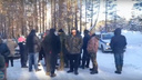 В Белозерском округе жители собрались на народный сход из-за свалки с трупами животных