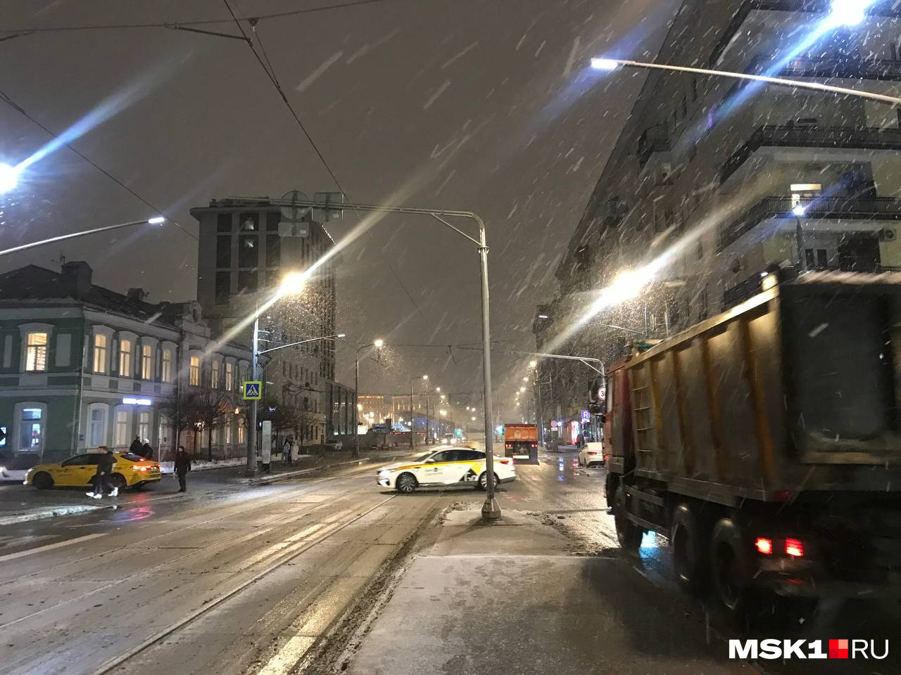 В Москве в ночь с понедельника на вторник пошел мокрый снег