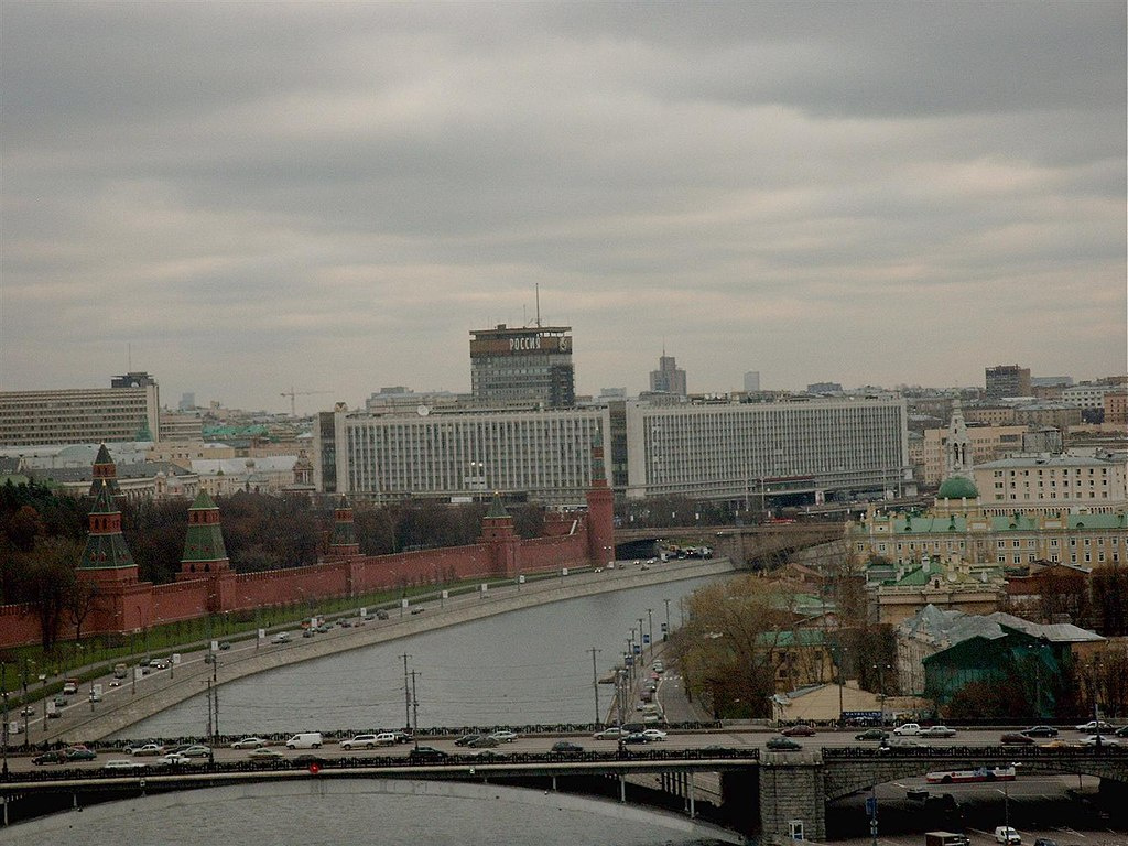 Что находится на месте гостиницы россия в москве фото