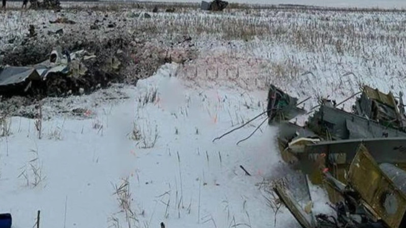 Сбит под Белгородом: Путин ждет от главы СК доклад о крушении Ил-76