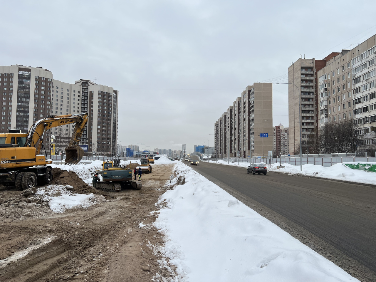 На Московско-Дунайской развязке пустили рабочее движение по новому путепроводу