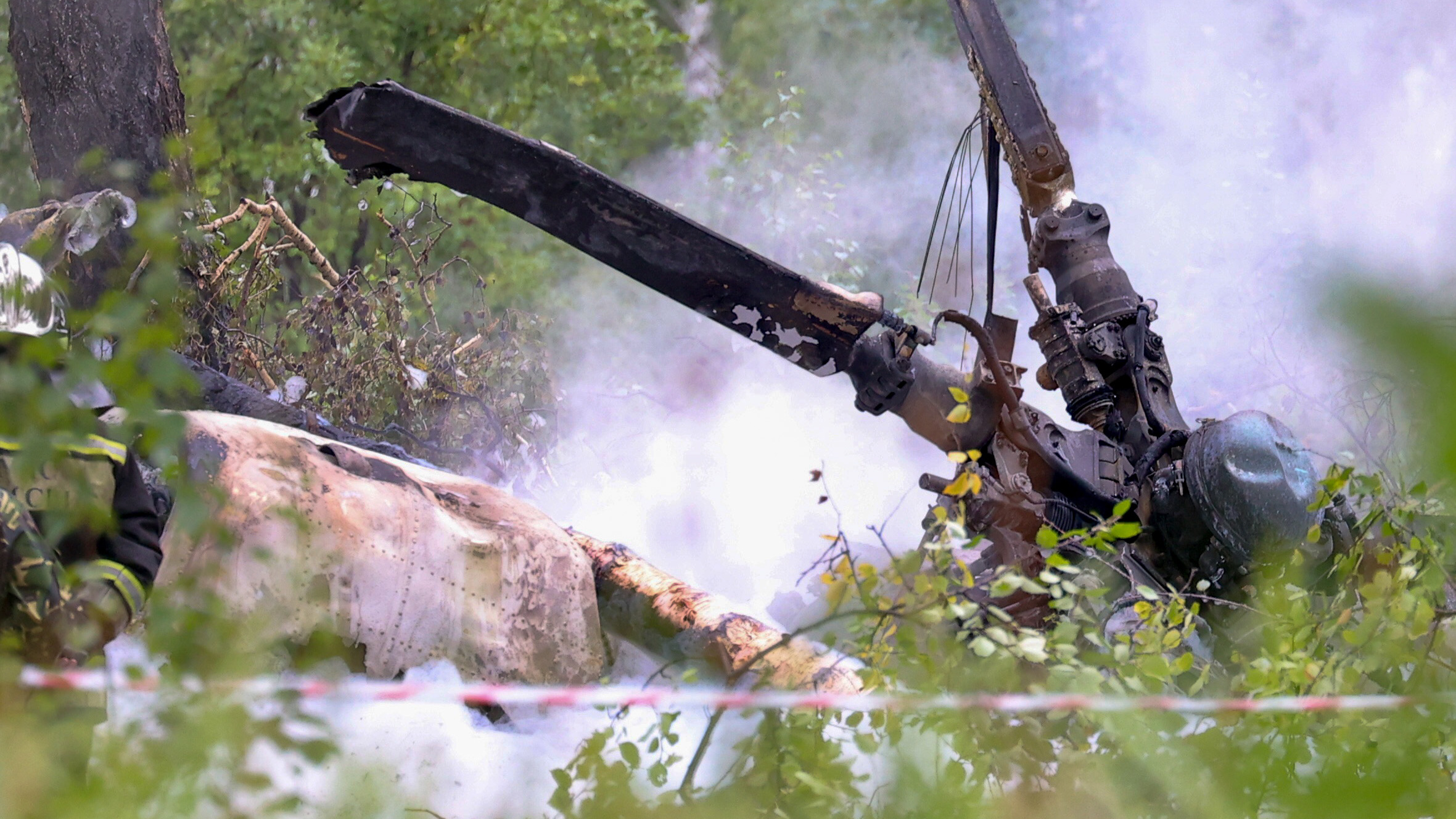 Вертолет ФСБ разбился под Челябинском, трое погибли: эксклюзивные свидетельства очевидцев — онлайн