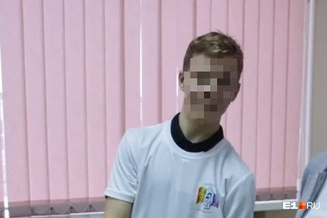 16-летний подросток, которого судят за изнасилование мальчика, сбежал из екатеринбургской спецшколы