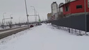 Добираемся ползком, ждем губернатора с лопатой: в Волгограде новая дорога стала кошмаром для горожан