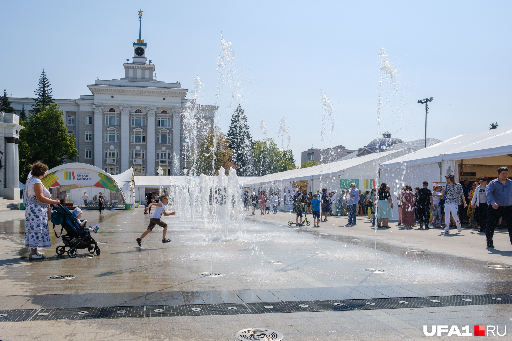 Это второй сезон работы нового фонтана