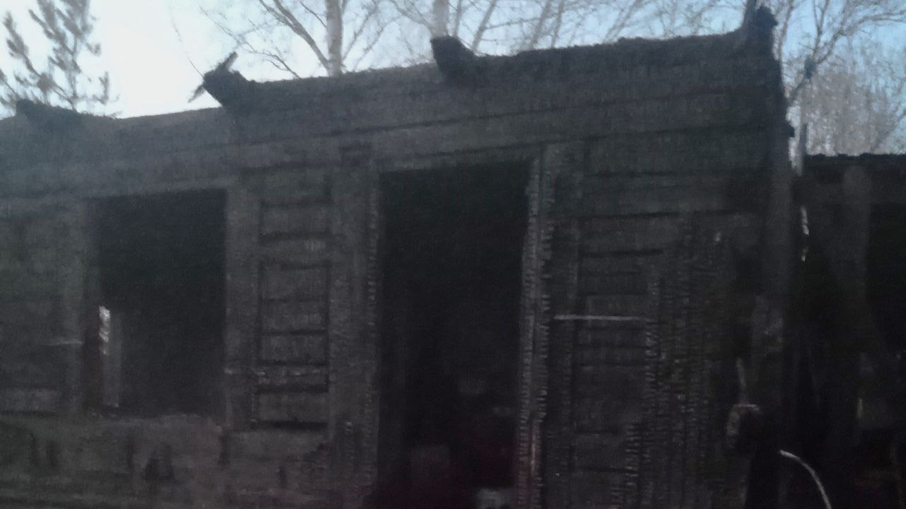 В Красноярском крае <nobr class="_">83-летняя</nobr> женщина задохнулась угарным газом при пожаре в частном доме