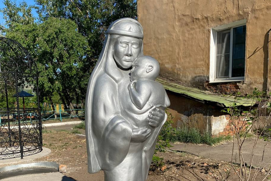 Статуя жены декабриста появилась возле «Церкви декабристов» в Чите