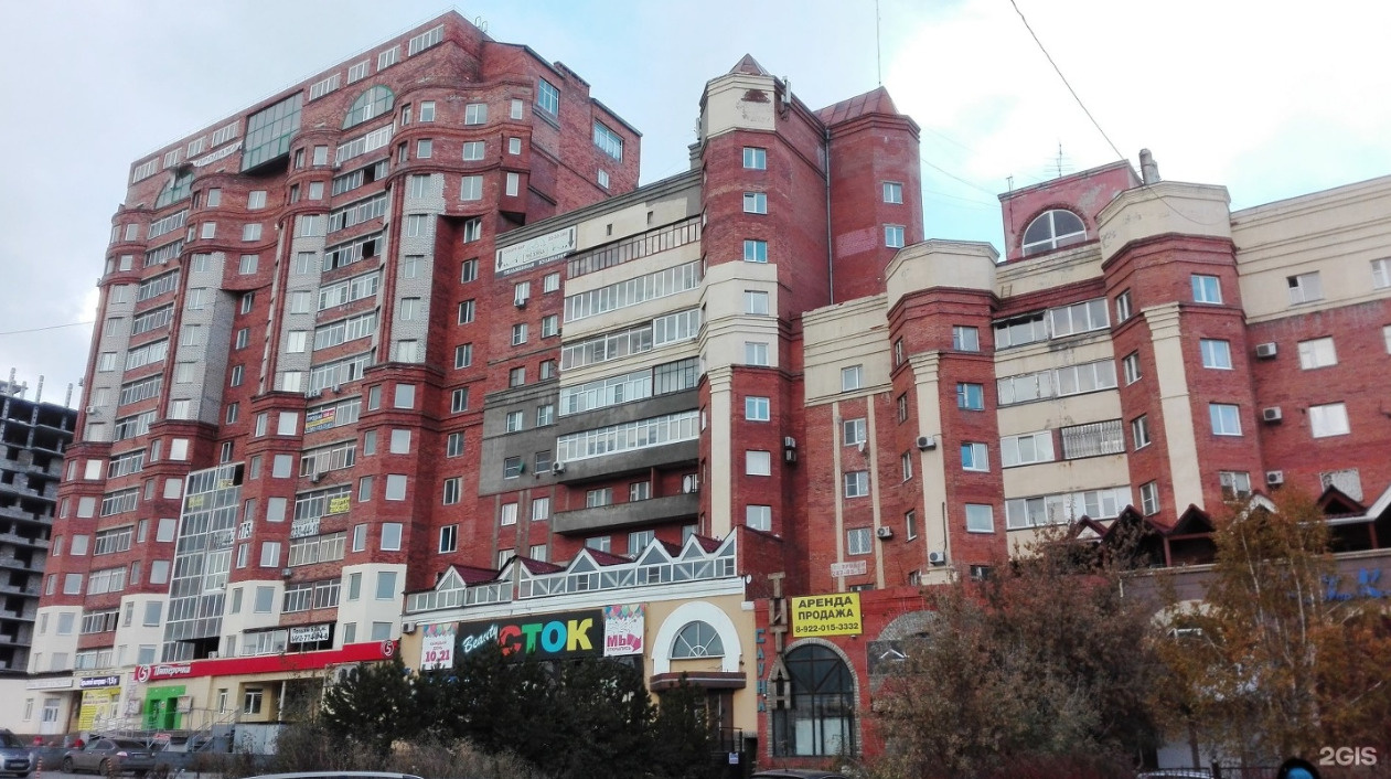В целом ЖК напомнил «Грузинский центр», но с более удачливыми инвесторами В целом ЖК напомнил «Грузинский центр», но с более удачливыми инвесторами