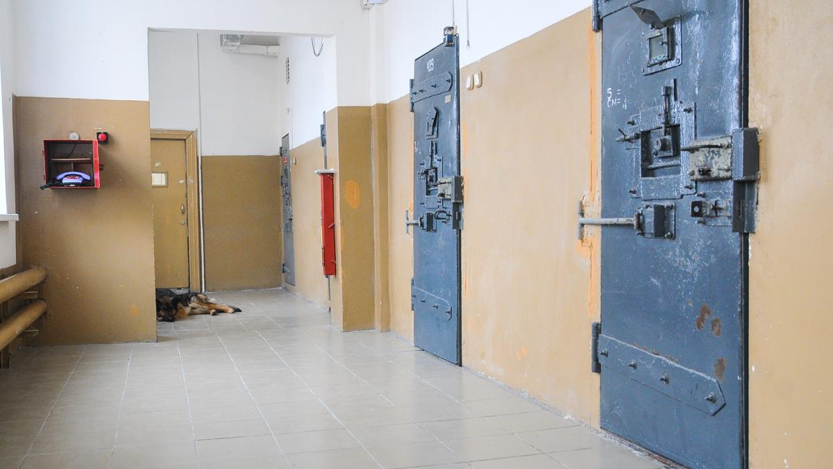Осужденный сбежал из новокузнецкого СИЗО: в ГУФСИН объяснили, как это случилось
