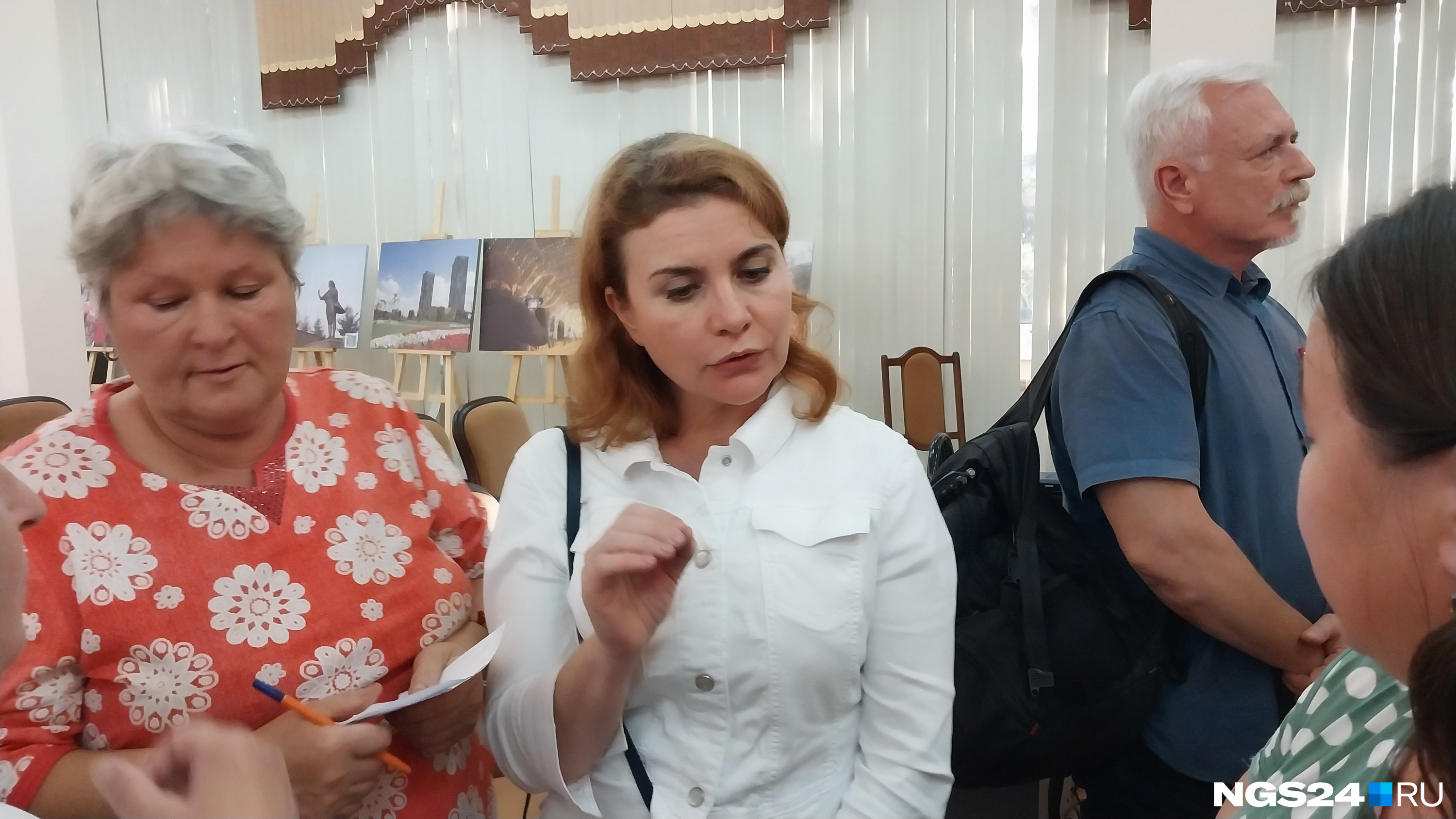 В центре фото — представительница «СтройИнновации» В центре фото — представительница «СтройИнновации»