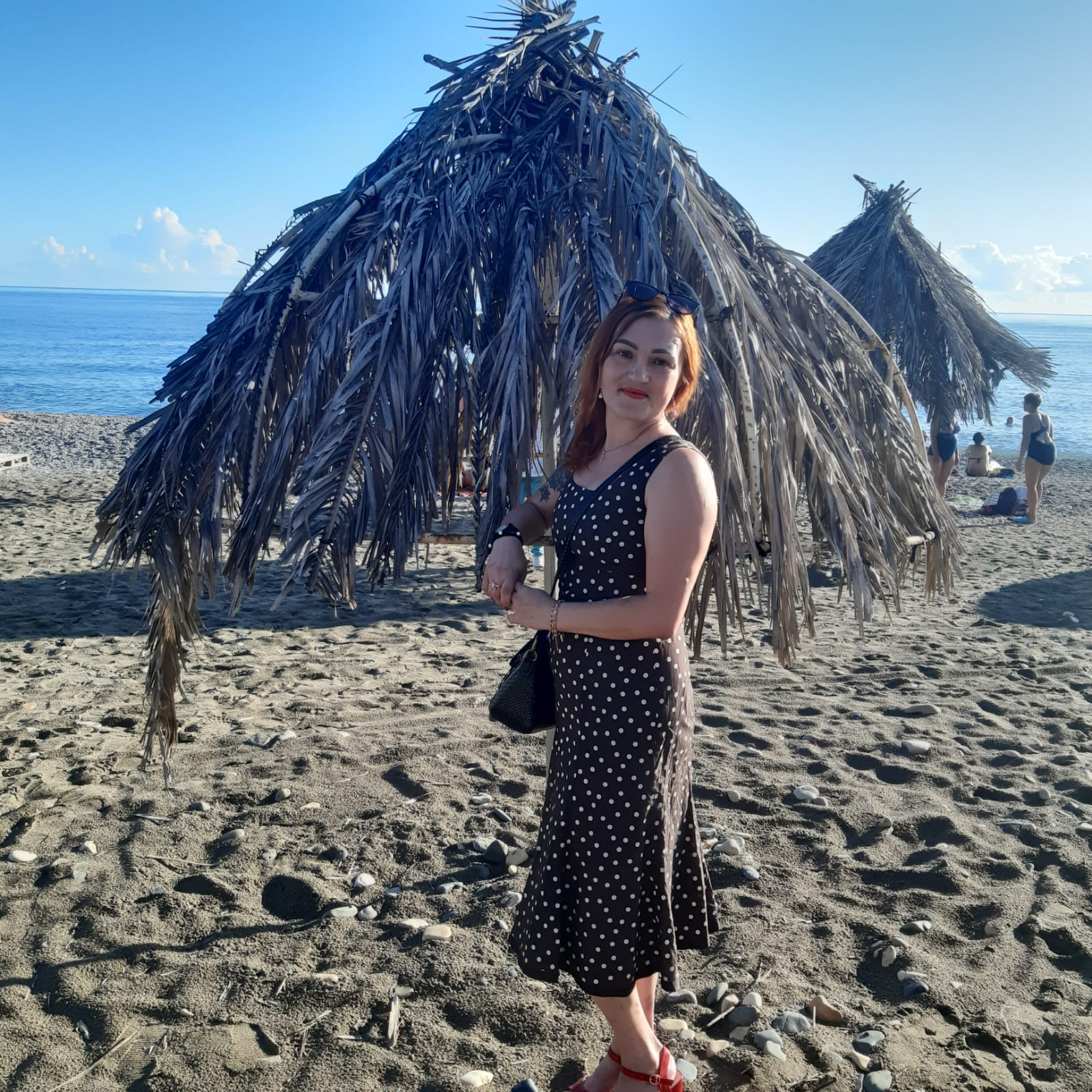 2019 год, Александра только приехала в отпуск в солнечную Абхазию