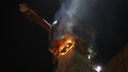 «Загорелась деревянная опалубка на высоте 106 метров»: в Новосибирске на четвертом мосту произошел пожар
