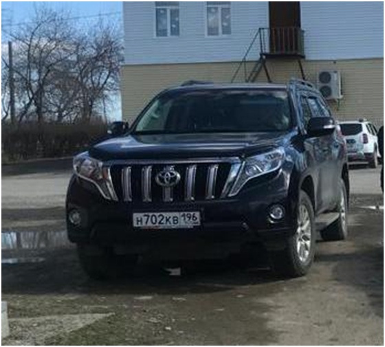 Уральские полицейские ищут Land Cruiser Prado. Дерзкие угонщики похитили его прямо со двора