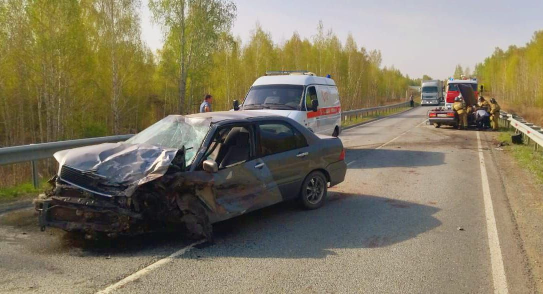 Водитель иномарки получил травмы и оказался в больнице