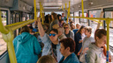 В Самаре пассажиров перевозил автобус с дырой в полу