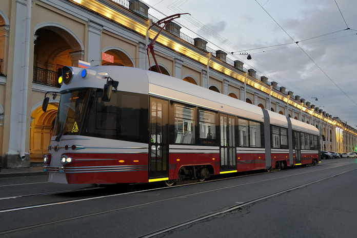 Производство крутых трамваев перенесут из Екатеринбурга в Питер. Названа причина
