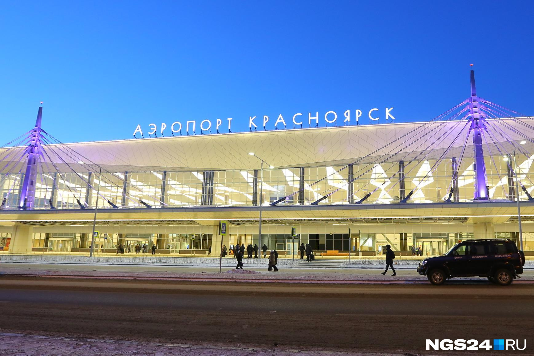 Самолет из Красноярска, летевший в Благовещенск, экстренно сел в Чите из-за течи топлива