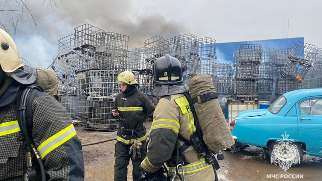 Пожар на Чудской: чей склад с пластиком горел в уфимском Сипайлово