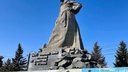 В Челябинске начали ремонт памятника «Сказ об Урале», годы простоявшего в запустении